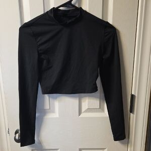 SHEIN Black Long Sleeve Crop Top